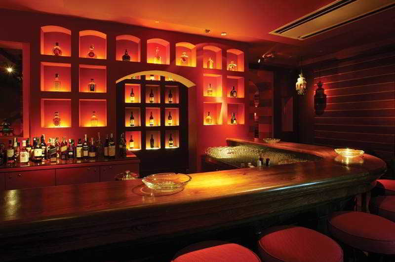 Pestana Vila Sol - Vilamoura Premium Golf Resort Restaurante foto The bar at the Mandarin Oriental, Hong Kong