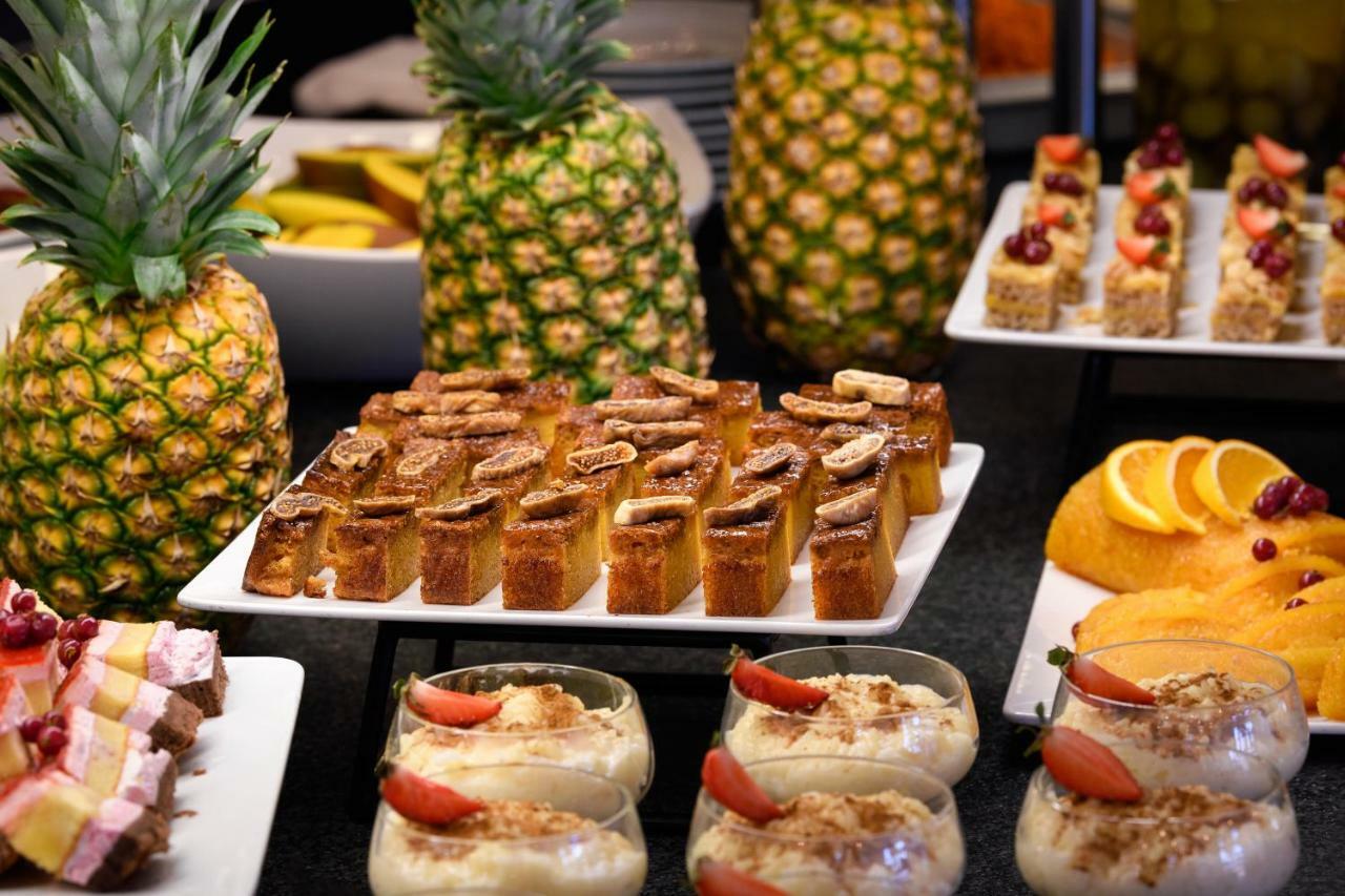 Pestana Vila Sol - Vilamoura Premium Golf Resort Exterior foto A selection of desserts