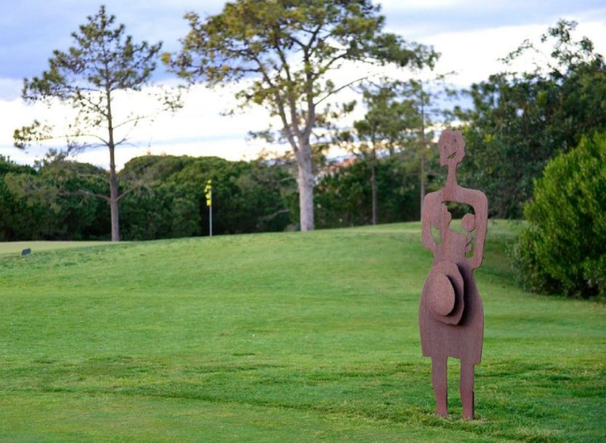Pestana Vila Sol - Vilamoura Premium Golf Resort Exterior foto Sculpture in the grounds of the University of Queensland, St Lucia campus